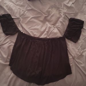 🌷NWOT Crop Top🌷